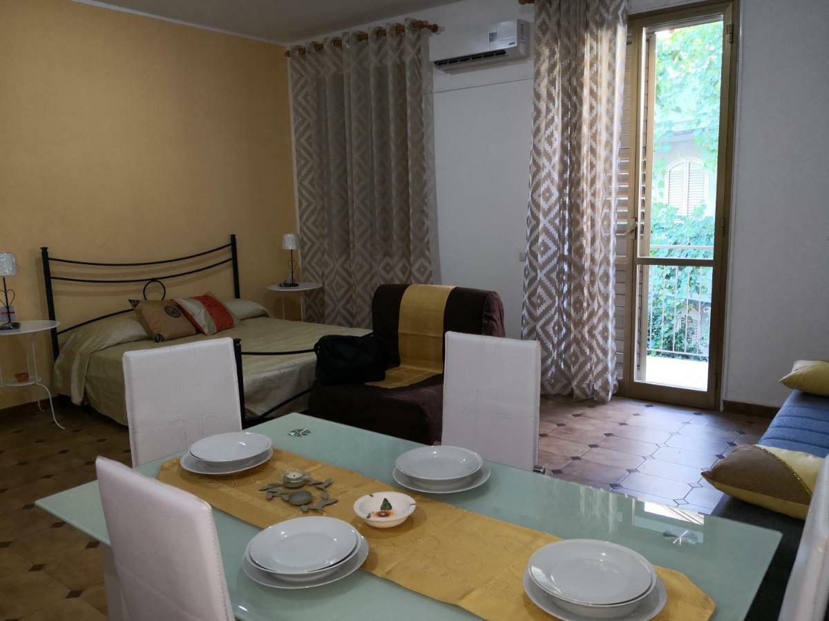 Monolocale Trappitello - Apartments Таорміна Екстер'єр фото