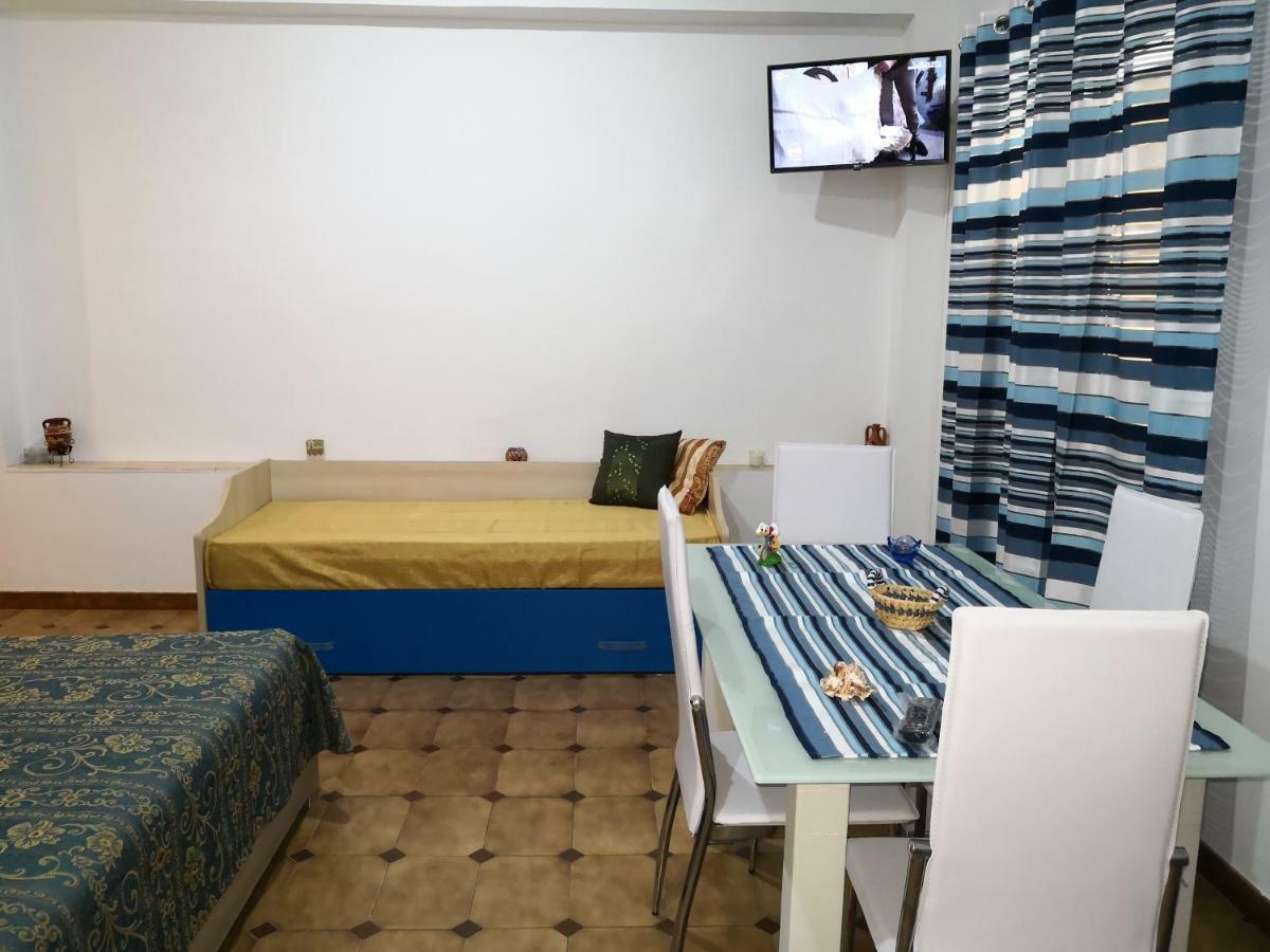 Monolocale Trappitello - Apartments Таорміна Екстер'єр фото